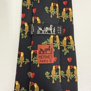 Hermes Men's Tie Love Birds Parrots Black Silk 7481 IA 3.25" (W) x 56" (L) euc